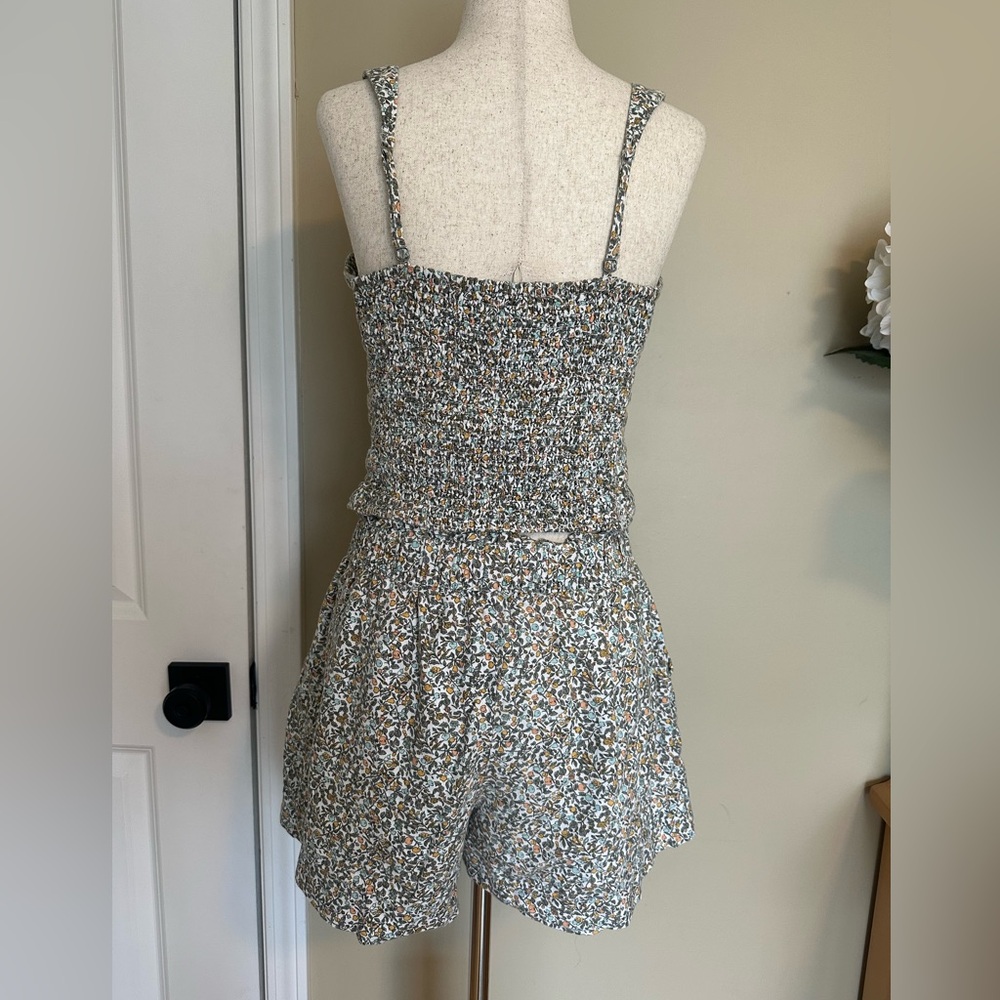 Abercrombie & Fitch Floral Linen Blend Two Piece Cropped Tank and Shorts Set M - Picture 2 of 11